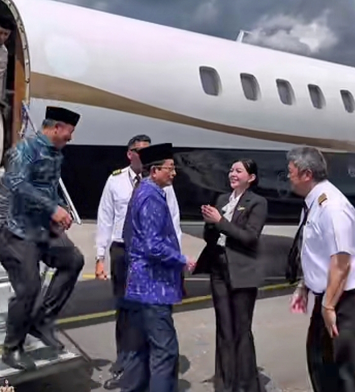 Gunakan Pesawat Jet, Kedatangan Menag RI Tegaskan Kesiapan Operasional Bandara Arung Palakka