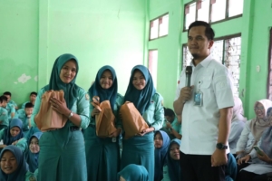 Dorong Literasi Hukum Pelajar, Kemenkum Sumsel Kenalkan Layanan Apostille dan Perseroan Perorangan di SMAN 1 OKU