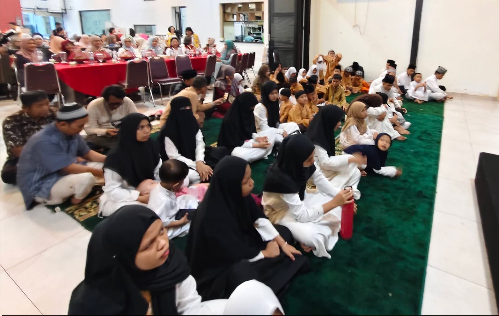 DWP Sulsel dan IWATI Berbagi Kebahagiaan Ramadan, Santuni Lebih dari 100 Anak Yatim Piatu di Makassar DWP Sulsel dan IWATI Berbagi Kebahagiaan Ramadan, Santuni Lebih dari 100 Anak Yatim Piatu di Makassar