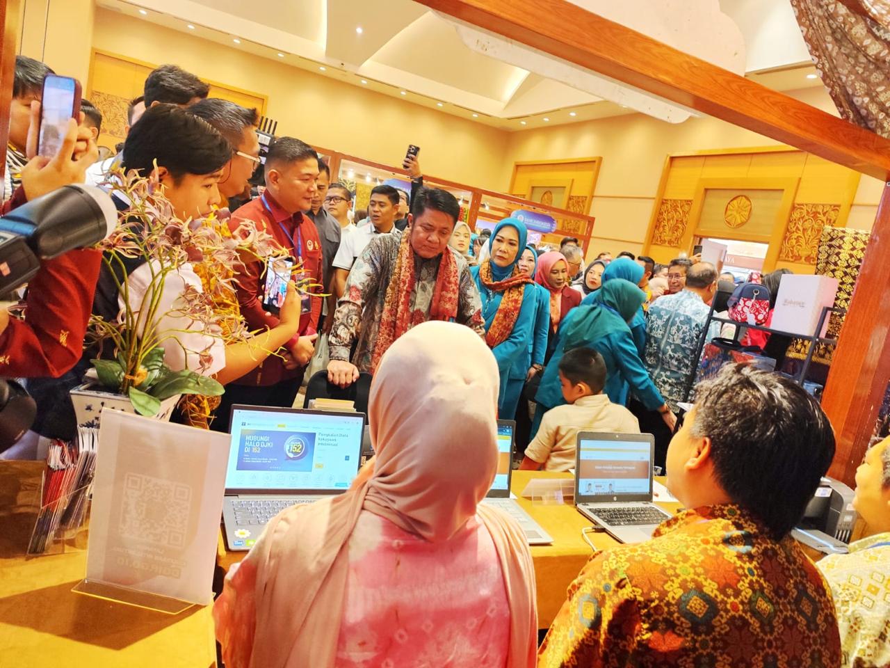 Kemenkum Sumsel Dorong Ekonomi Kreatif Lewat Layanan KI di Rakon PKK dan Rakerda Dekranasda Kemenkum Sumsel Dorong Ekonomi Kreatif Lewat Layanan KI di Rakon PKK dan Rakerda Dekranasda