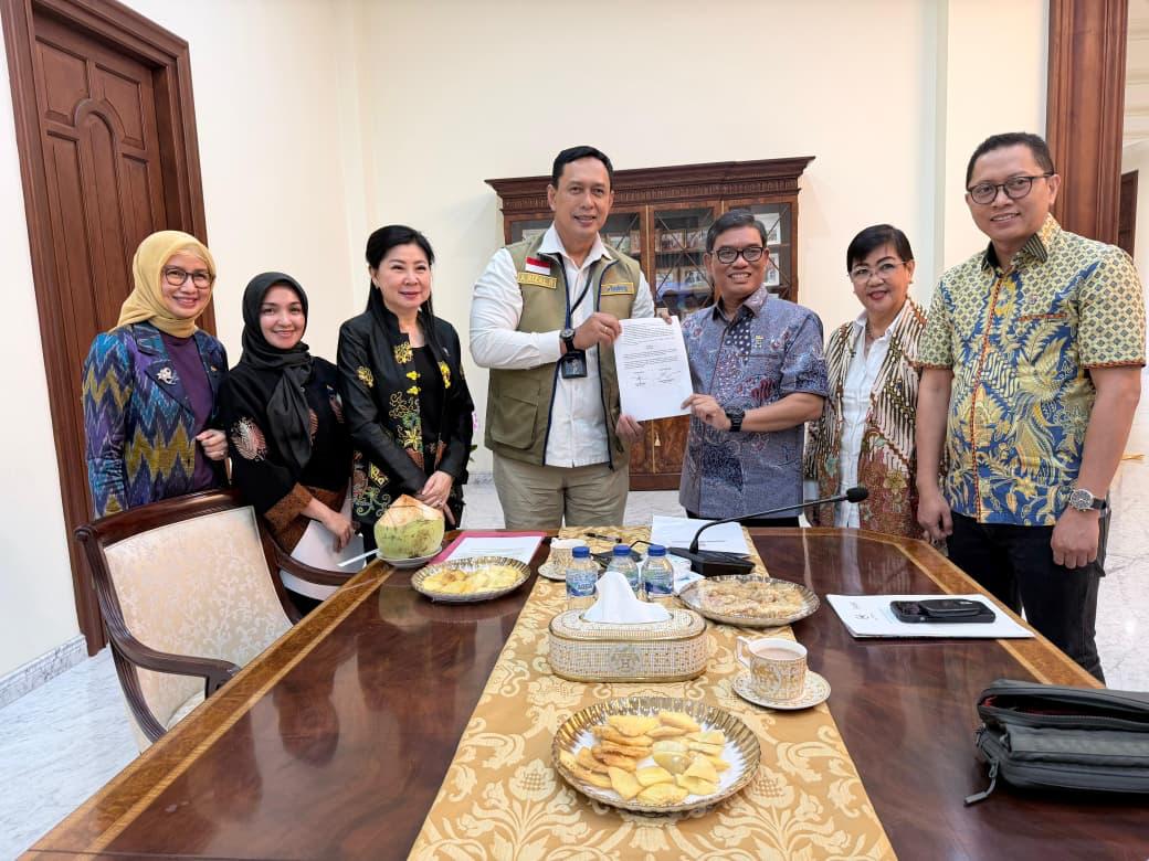APPMBGI Gandeng Perum Bulog Perkuat Rantai Pasok Program MBG APPMBGI Gandeng Perum Bulog Perkuat Rantai Pasok Program MBG