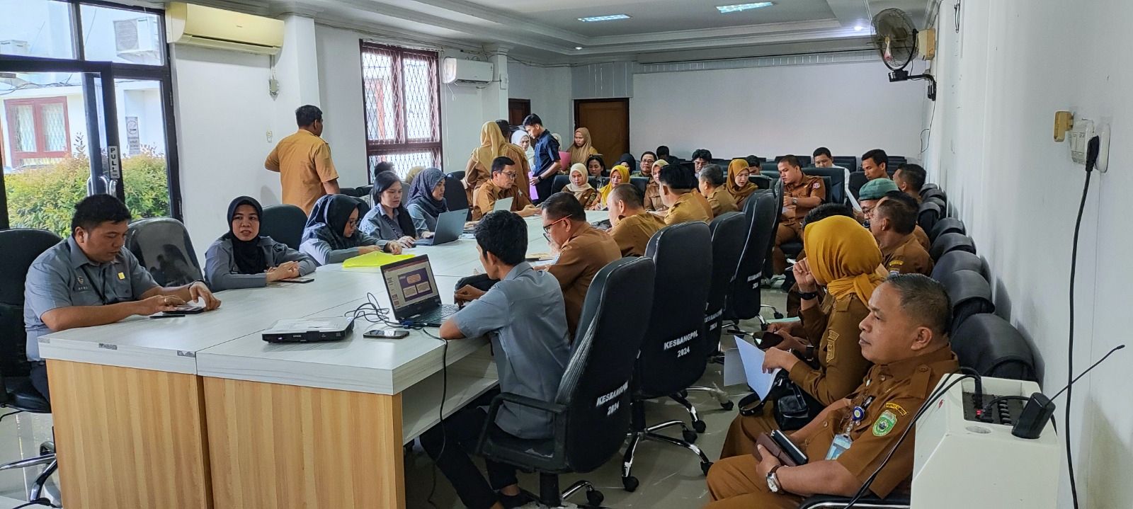 Sinergi Kemenkum dan Kesbangpol se-Sumsel: Harmonisasi Prosedur Verifikasi Dokumen Partai Politik Sinergi Kemenkum dan Kesbangpol se-Sumsel: Harmonisasi Prosedur Verifikasi Dokumen Partai Politik