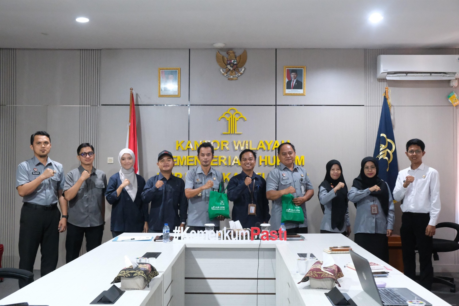 Kanwil Kemenkum Babel Perkuat Sinergi dengan HUB UMK PLN Dorong Pendaftaran Merek Pelaku UMK Kanwil Kemenkum Babel Perkuat Sinergi dengan HUB UMK PLN Dorong Pendaftaran Merek Pelaku UMK