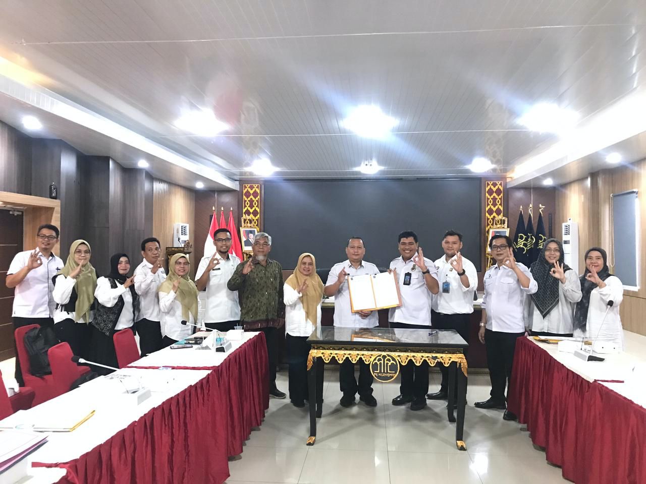 Kemenkum Sumsel Harmonisasikan Dua Raperbup Kabupaten Muratara Guna Tata Kelola Pemerintahan yang Akuntabel Kemenkum Sumsel Harmonisasikan Dua Raperbup Kabupaten Muratara Guna Tata Kelola Pemerintahan yang Akuntabel