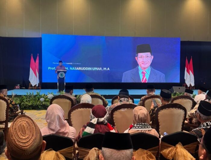 Menag Prof. Nasaruddin Umar Hadiri Silaturahmi Nasional Ormas Islam dan Halal Bihalal MUI Menag Prof. Nasaruddin Umar Hadiri Silaturahmi Nasional Ormas Islam dan Halal Bihalal MUI