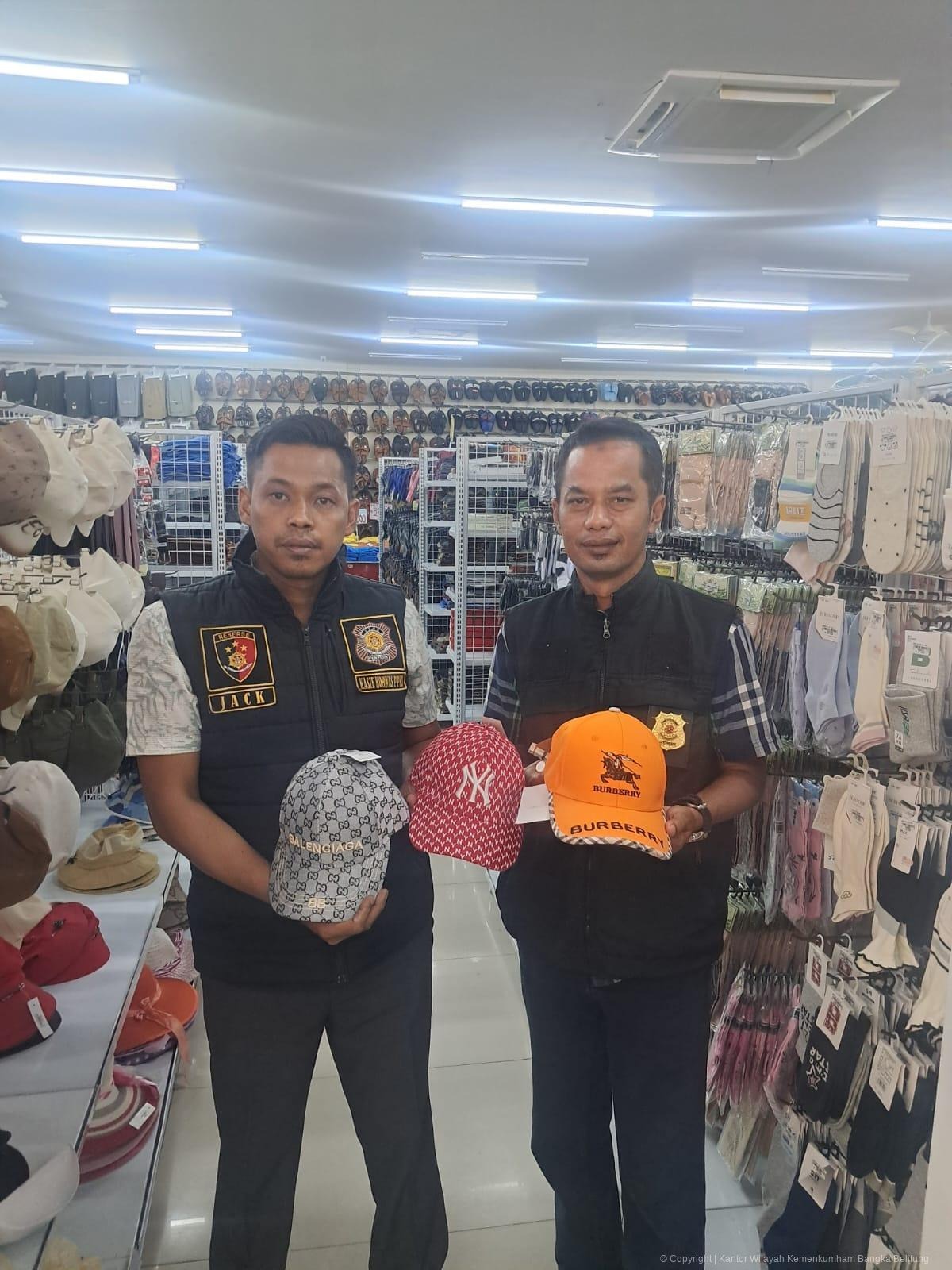 Kanwil Kemenkum Babel Perketat Pengawasan, Temukan Dugaan Pelanggaran KI di Bangka Tengah Kanwil Kemenkum Babel Perketat Pengawasan, Temukan Dugaan Pelanggaran KI di Bangka Tengah