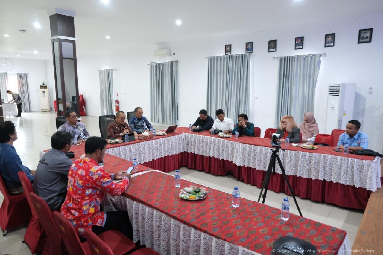 Perkuat Eksistensi Paralegal Posbankum Desa/Kelurahan, Kanwil Kemenkum Babel Gelar Analisis dan Evaluasi Bersama 10 OBH