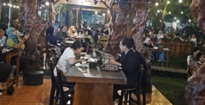 Fenomena Ruang Ketiga dan Isu Ekonomi Global: Bertahan dengan Prinsip, Tinggalkan Doktrin Elit Global