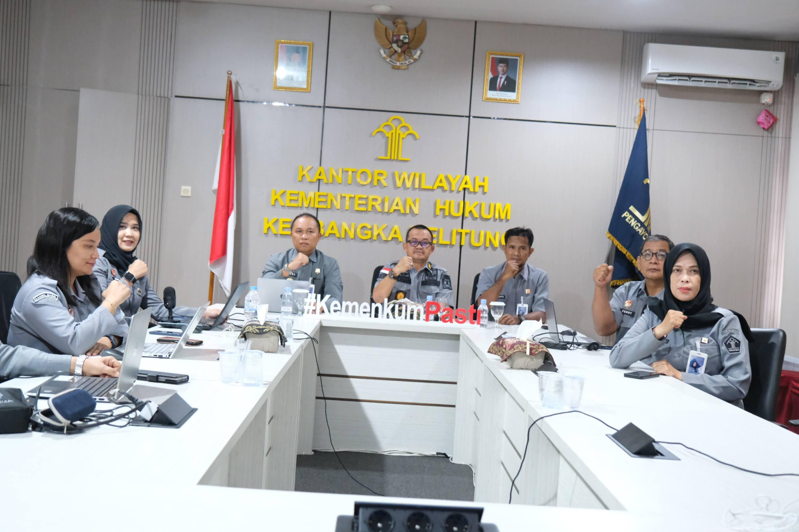 Kanwil Kemenkum Babel Dukung Pengusulan Indikasi Geografis Kopiah Resam Bangka Barat untuk Lindungi Warisan Budaya Daerah Kanwil Kemenkum Babel Dukung Pengusulan Indikasi Geografis Kopiah Resam Bangka Barat untuk Lindungi Warisan Budaya Daerah