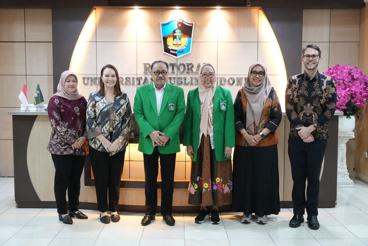 Prof. Hambali Thalib: Kolaborasi Global Adalah Jembatan Masa Depan, UMI Siap Menjadi Mitra Strategis Australia di Indonesia Timur Prof. Hambali Thalib: Kolaborasi Global Adalah Jembatan Masa Depan, UMI Siap Menjadi Mitra Strategis Australia di Indonesia Timur