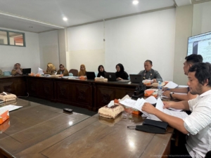 Kanwil Kemenkum Babel Hadiri Pembahasan Ranperda Pemberdayaan dan Penataan Pedagang Kaki Lima Kabupaten Bangka