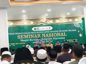 Wakil Rektor IV UMI Dr. KH. Muhammad Ishaq Samad, MA Jadi Narasumber Seminar Nasional “Masjid Harmoni, Religious Diplomacy and Global Peace” di Aula lt.1 Masjid Al-Markaz Al-Islami