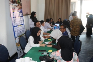 Serahkan 18 SK Pendirian Perseroan Perorangan, Kemenkum Sumsel Jemput Bola ke Pelaku UMK