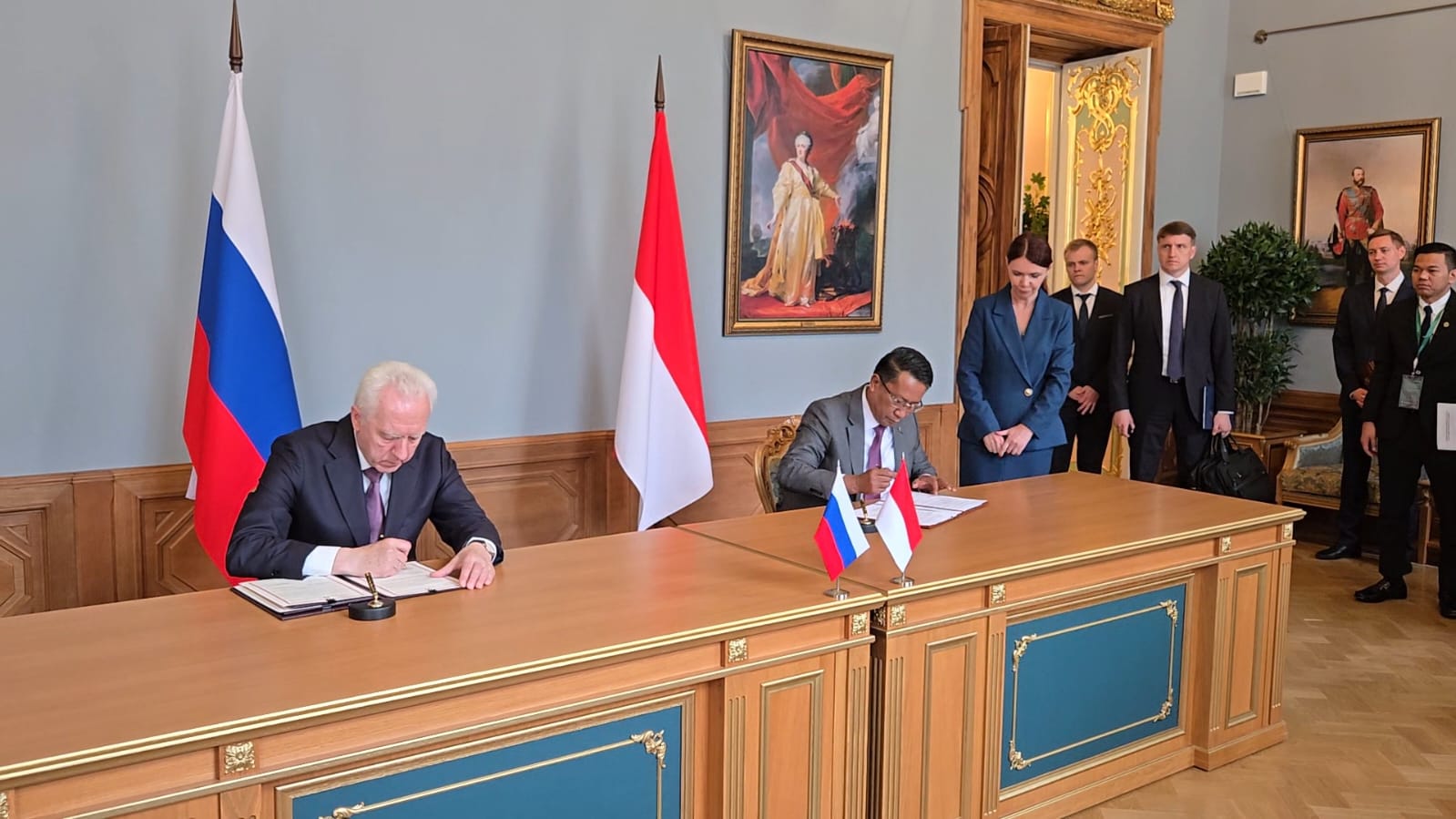 Tandatangani Kerja Sama Hukum, Indonesia Perkuat Mutual Legal Assistance Dengan Rusia Tandatangani Kerja Sama Hukum, Indonesia Perkuat Mutual Legal Assistance Dengan Rusia