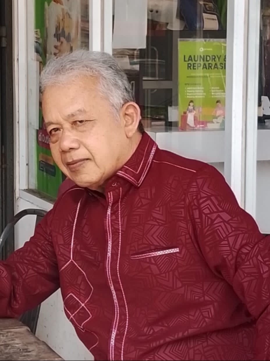 Assoc. Prof. Dr. Amiruddin Husain, S.E., M.Si. Mengembangkan Sayap, Menakar dan Menukar Keunggulan di Jalan Menuju Roma Assoc. Prof. Dr. Amiruddin Husain, S.E., M.Si. Mengembangkan Sayap, Menakar dan Menukar Keunggulan di Jalan Menuju Roma