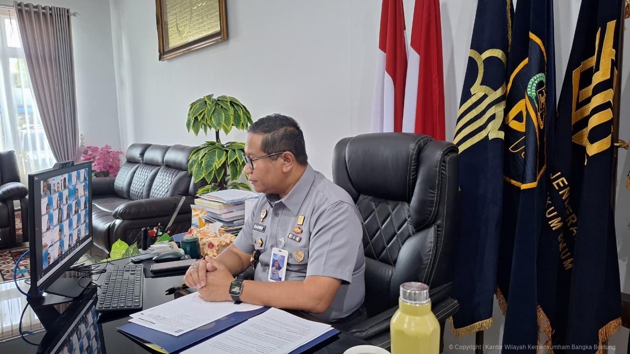 Kanwil Kemenkum Babel Uji Kompetensi Petugas Loket Layanan untuk Tingkatkan Kualitas Pelayanan Publik Kanwil Kemenkum Babel Uji Kompetensi Petugas Loket Layanan untuk Tingkatkan Kualitas Pelayanan Publik