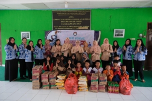 Peringati Hari Pengayoman ke-81, Kanwil Kemenkum Babel Salurkan Bantuan ke Panti Asuhan Baiturrahmah Annur