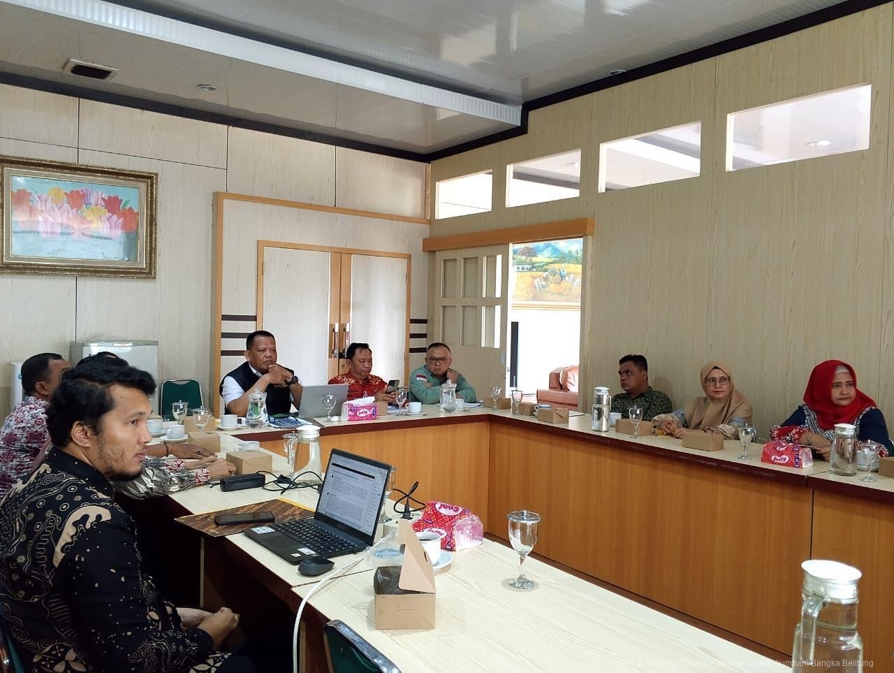 Kanwil Kemenkum Babel Sampaikan Hasil Anev Perda 2026 kepada Pemkab Bangka Selatan Kanwil Kemenkum Babel Sampaikan Hasil Anev Perda 2026 kepada Pemkab Bangka Selatan