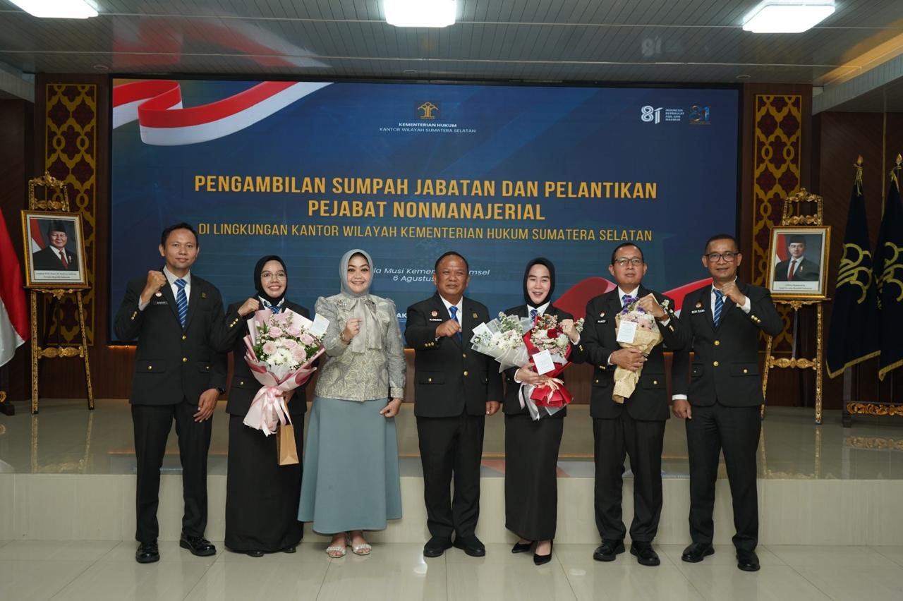 Perkuat Profesionalisme Aparatur, Kakanwil Kemenkum Sumsel Lantik Tiga Pejabat Non Manajerial Perkuat Profesionalisme Aparatur, Kakanwil Kemenkum Sumsel Lantik Tiga Pejabat Non Manajerial