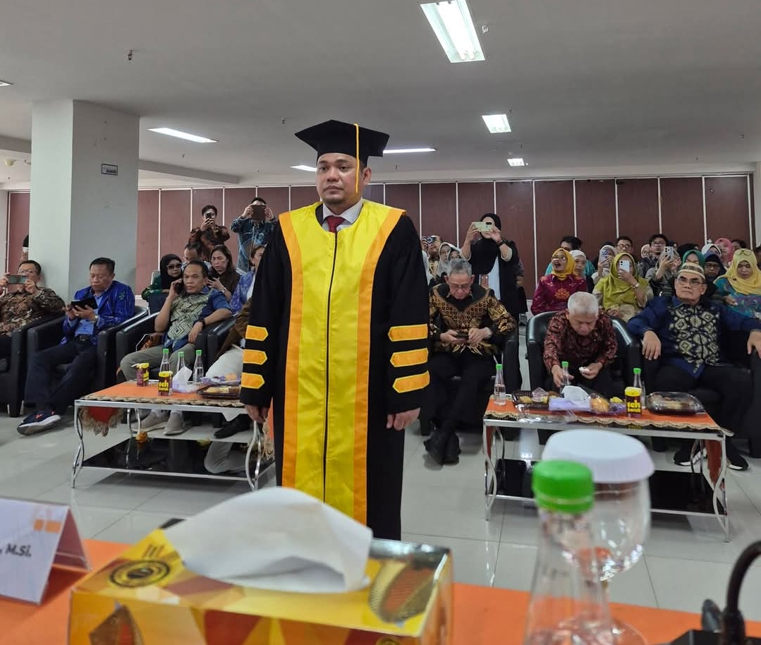 Dr. H. Munawir Sadzali Razak Raih Gelar Doktor Ilmu Administrasi Publik di UNM
