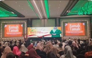 Fakultas Sastra UMI Lepas 281 Wisudawan, Dekan Nurjannah Abna: Jaga Integritas dan Nama Baik Almamater