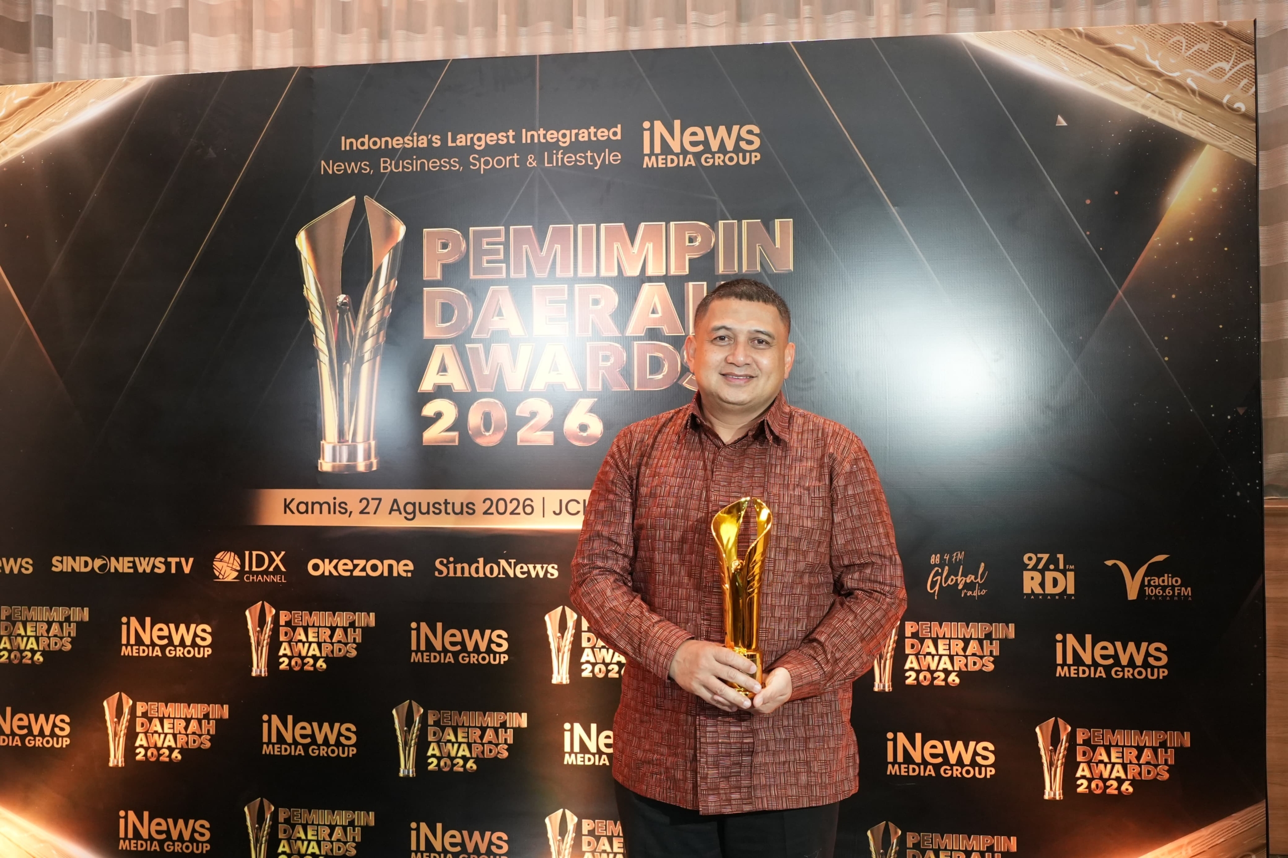 Satu-satunya dari Sulsel, Munafri Diganjar Penghargaan Inovasi Pemimpin Daerah Award 2026 Satu-satunya dari Sulsel, Munafri Diganjar Penghargaan Inovasi Pemimpin Daerah Award 2026