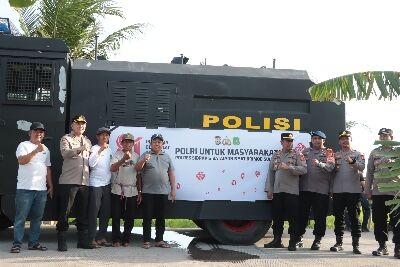 Bukan untuk Pengamanan, Water Cannon Polres Sidrap Dikerahkan Bantu Sawah Petani Bukan untuk Pengamanan, Water Cannon Polres Sidrap Dikerahkan Bantu Sawah Petani