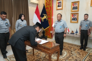 Kakanwil Kemenkum Sumsel Lantik Notaris Pengganti, Jamin Pelayanan Kenotariatan