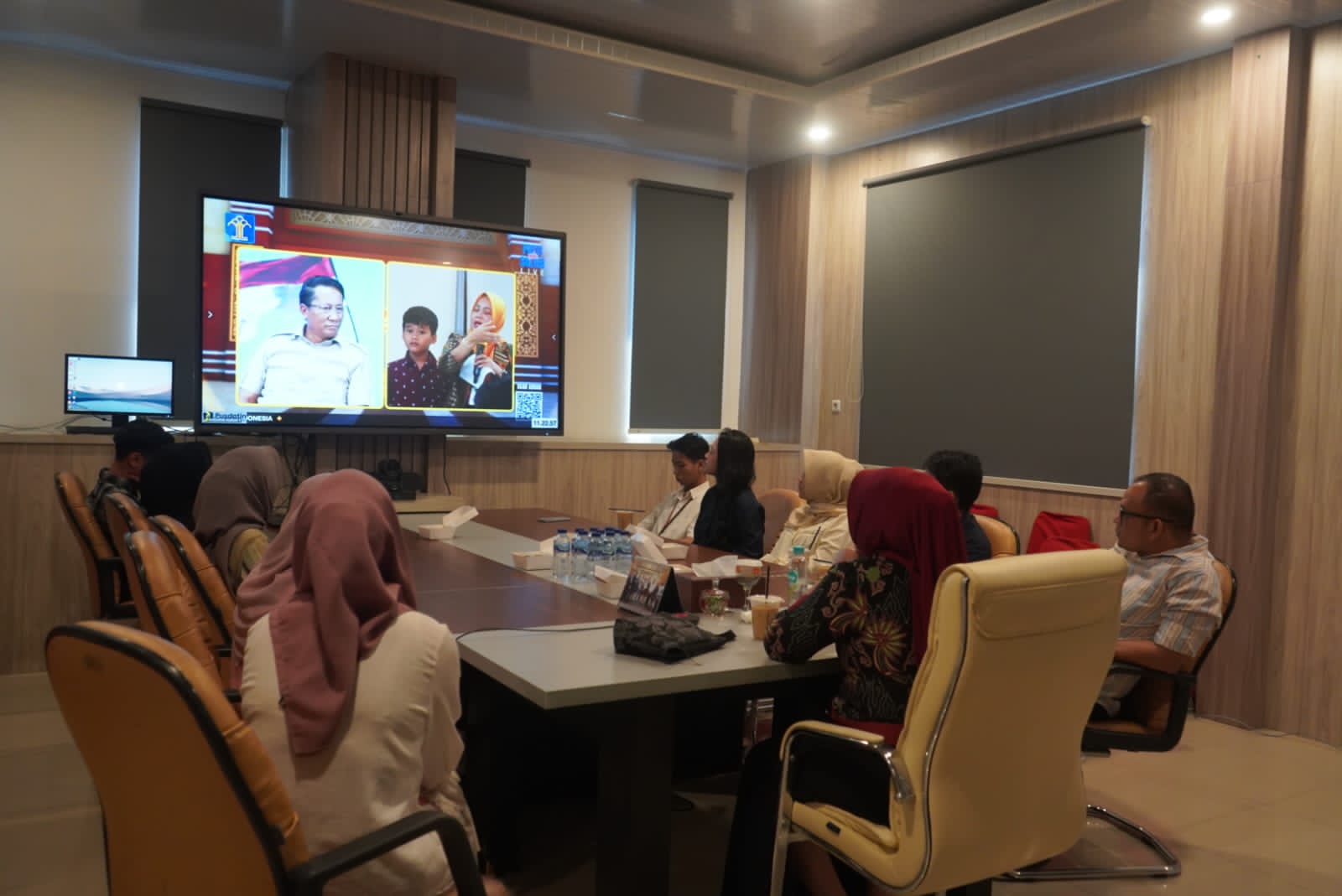 Kemenkum Sumsel Ikuti Forum "PASTI ADA SOLUSI" di Kuala Lumpur, Dukung Penegasan Status WNI bagi 1.512 Anak PMI Kemenkum Sumsel Ikuti Forum “PASTI ADA SOLUSI” di Kuala Lumpur, Dukung Penegasan Status WNI bagi 1.512 Anak PMI