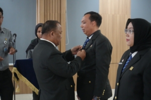 Kakanwil Kemenkum Sumsel Lantik Lima Pejabat Fungsional Analis Hukum