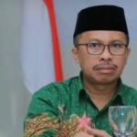 Generasi Scroll: Ketika Ilmu Diangkat dan Anak Muda Diuji