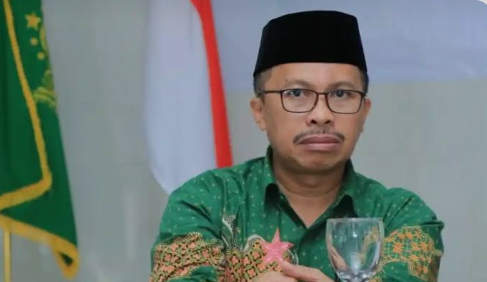 Generasi Scroll: Ketika Ilmu Diangkat dan Anak Muda Diuji Generasi Scroll: Ketika Ilmu Diangkat dan Anak Muda Diuji