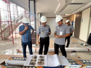 Pastikan Kualitas dan Ketepatan Waktu, Kakanwil Kemenkum Babel Tinjau Progres Renovasi Gedung Kantor